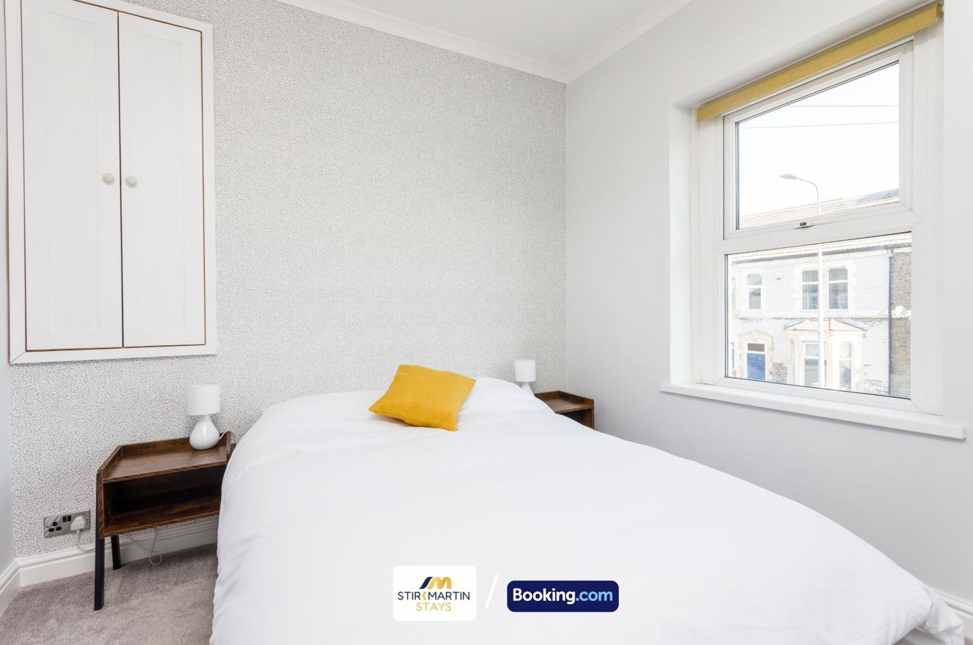 Comfy 3Bed House By Stirkmartin Stays Short Lets & Serviced Accommodation Cardiff With Free Parking & 8Mins To City Centre 外观 照片